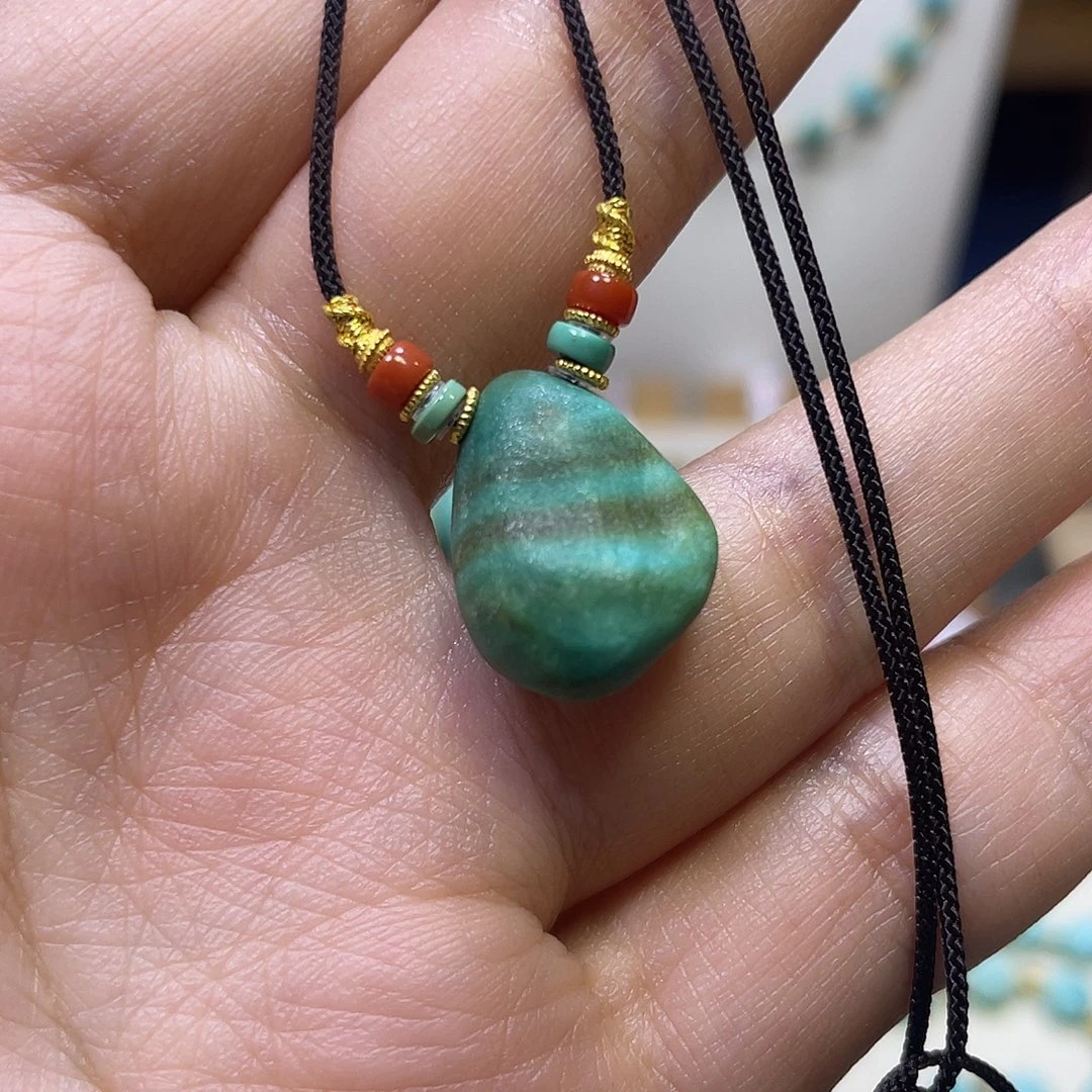 绿松石18K金镶嵌锁骨链