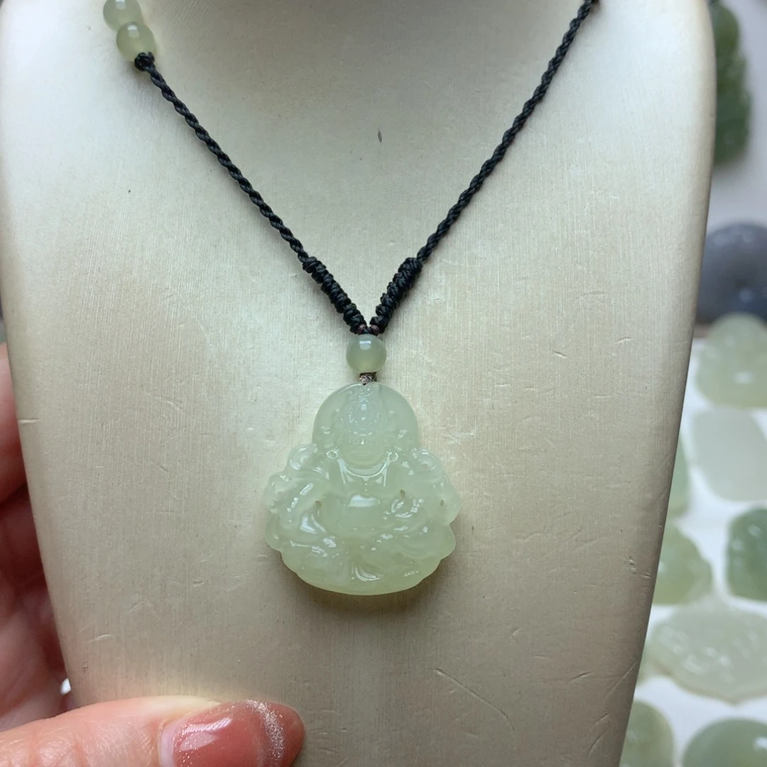 颈饰未镶嵌和田玉