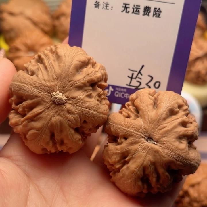 吊坠文玩核桃嘿***i文玩核桃30