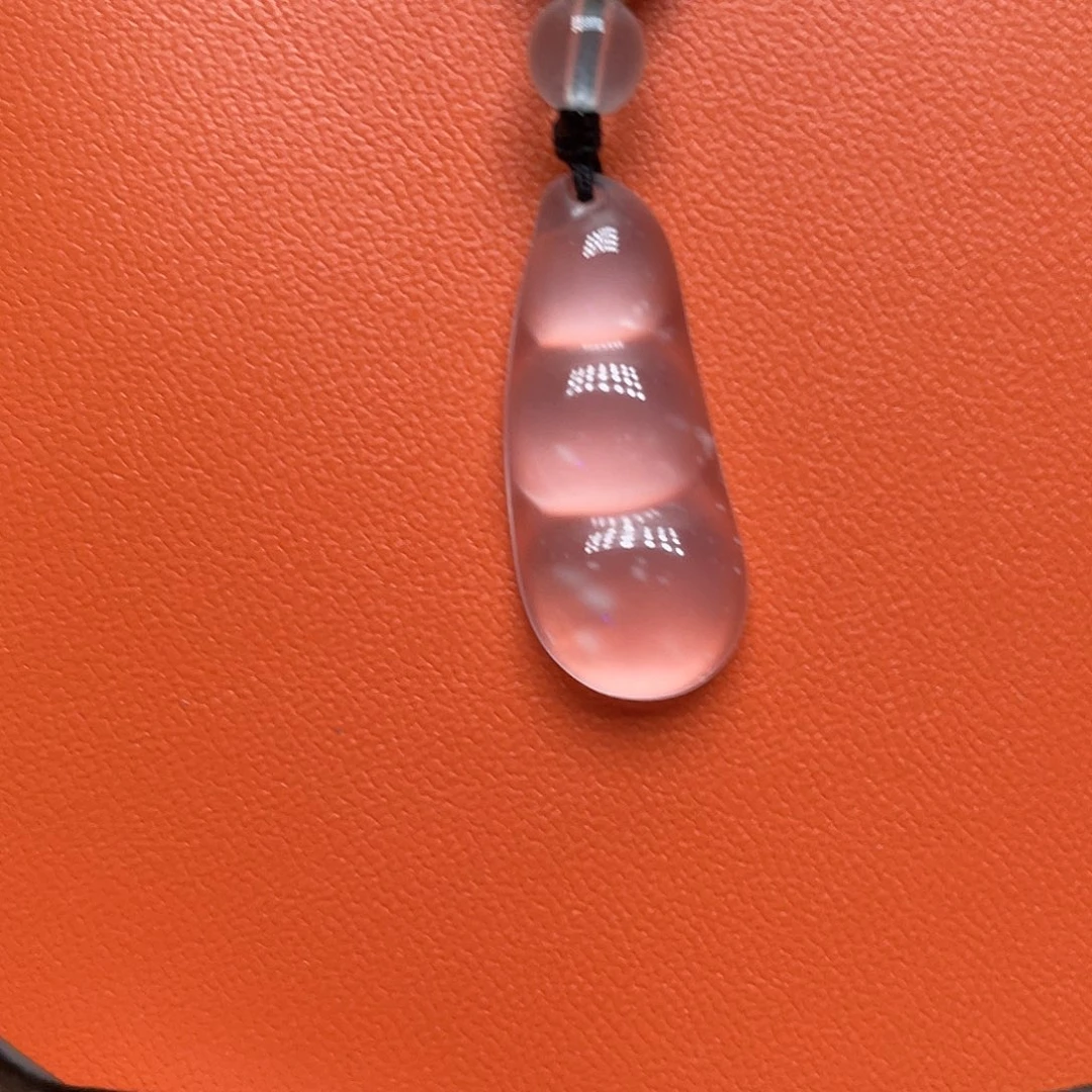 婉***殇石英质玉吊坠未镶嵌