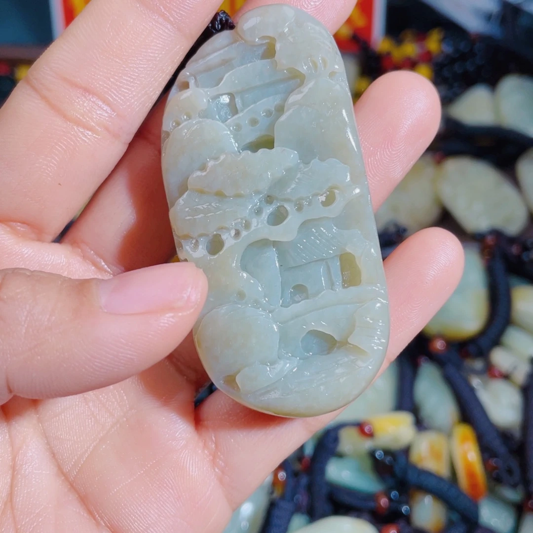 和田玉未镶嵌颈饰