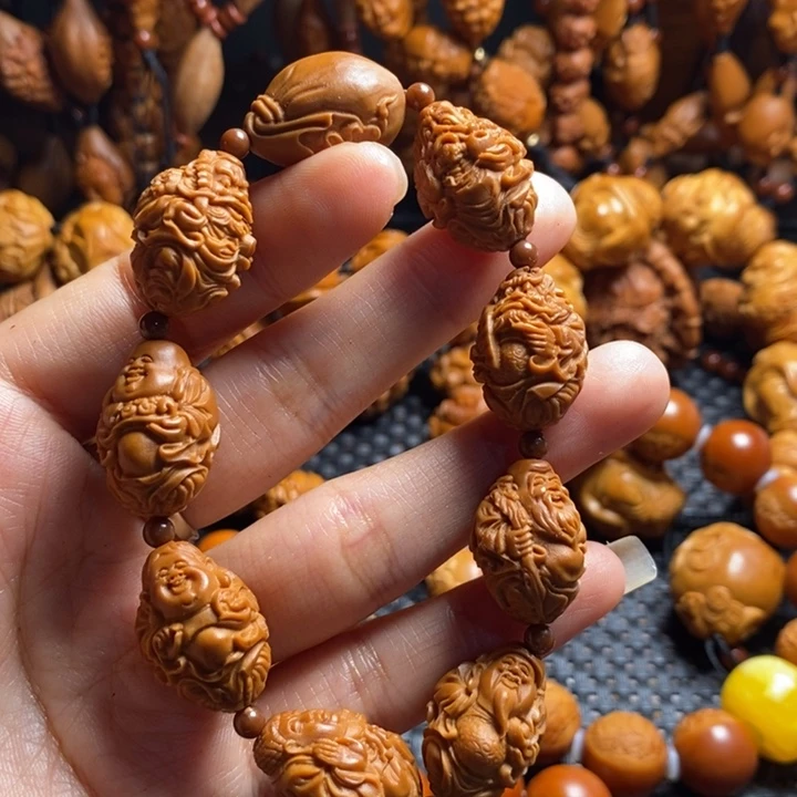 吊坠橄榄核群仙汇