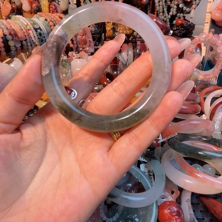 未镶嵌手镯石英质玉心****通