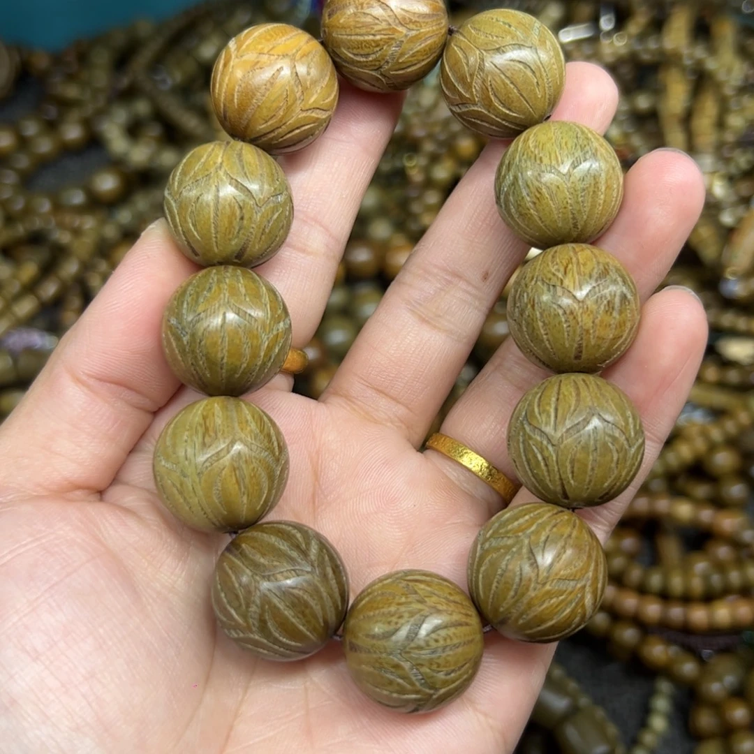 无事牌维腊木（绿檀）