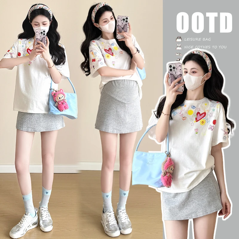 孕妇夏装彩色涂鸦印花短袖t恤洋气设计感短袖上衣+灰托腹短裙套装