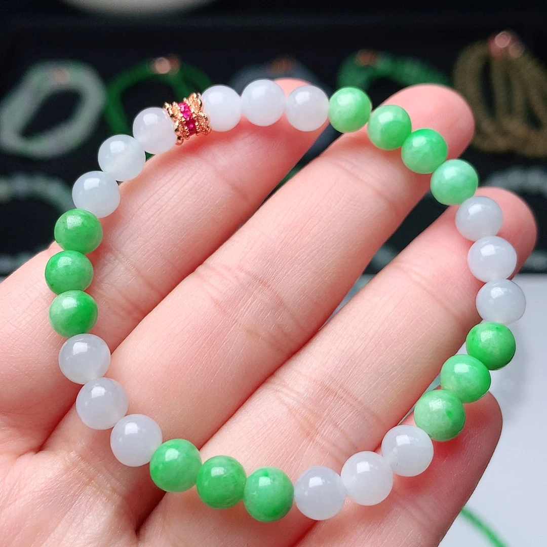 翡翠手链未镶嵌翡翠