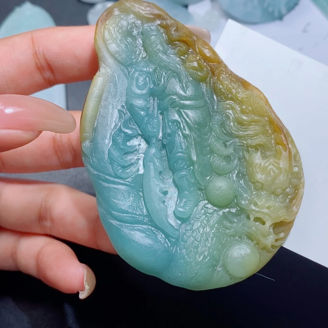 剑***定制翡翠未镶嵌定制毛货翡翠挂件