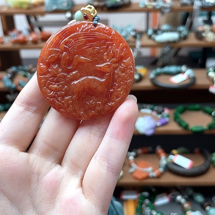 翡翠未镶嵌颈饰饰品