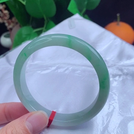 翡翠手镯未镶嵌   正圈54+