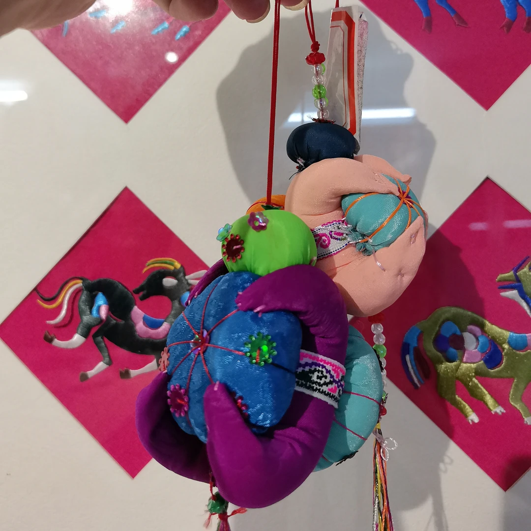 传统装饰吉祥物侗族服饰配件