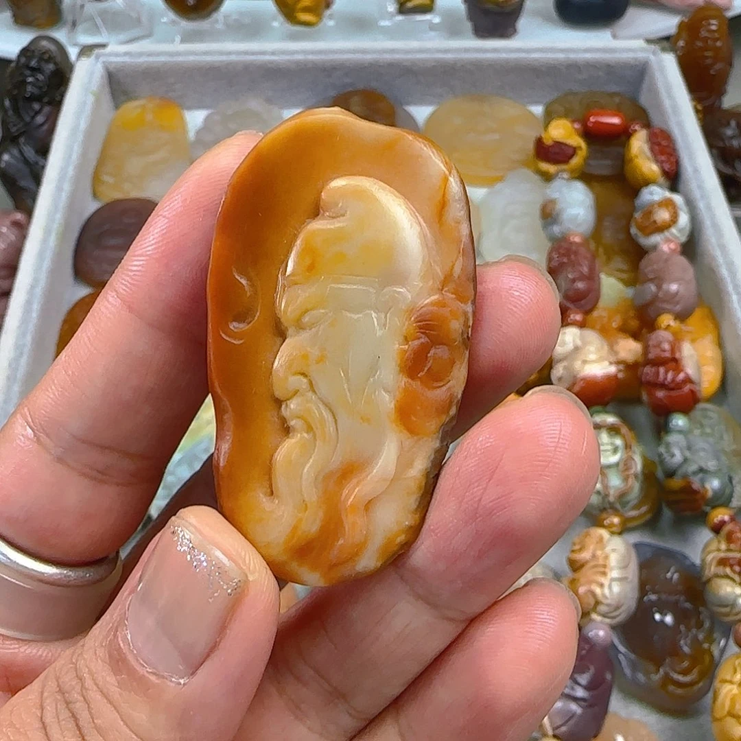 石英质玉1未镶嵌天然阿拉善彩玉纯手工雕刻关二爷吊坠