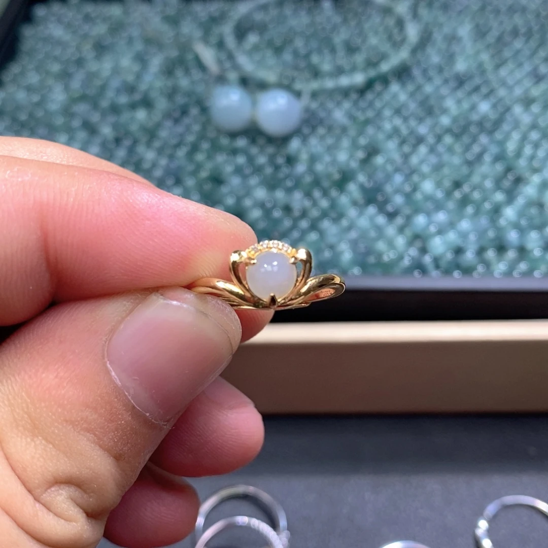 翡翠银S925镶嵌戒指天然翡翠戒指