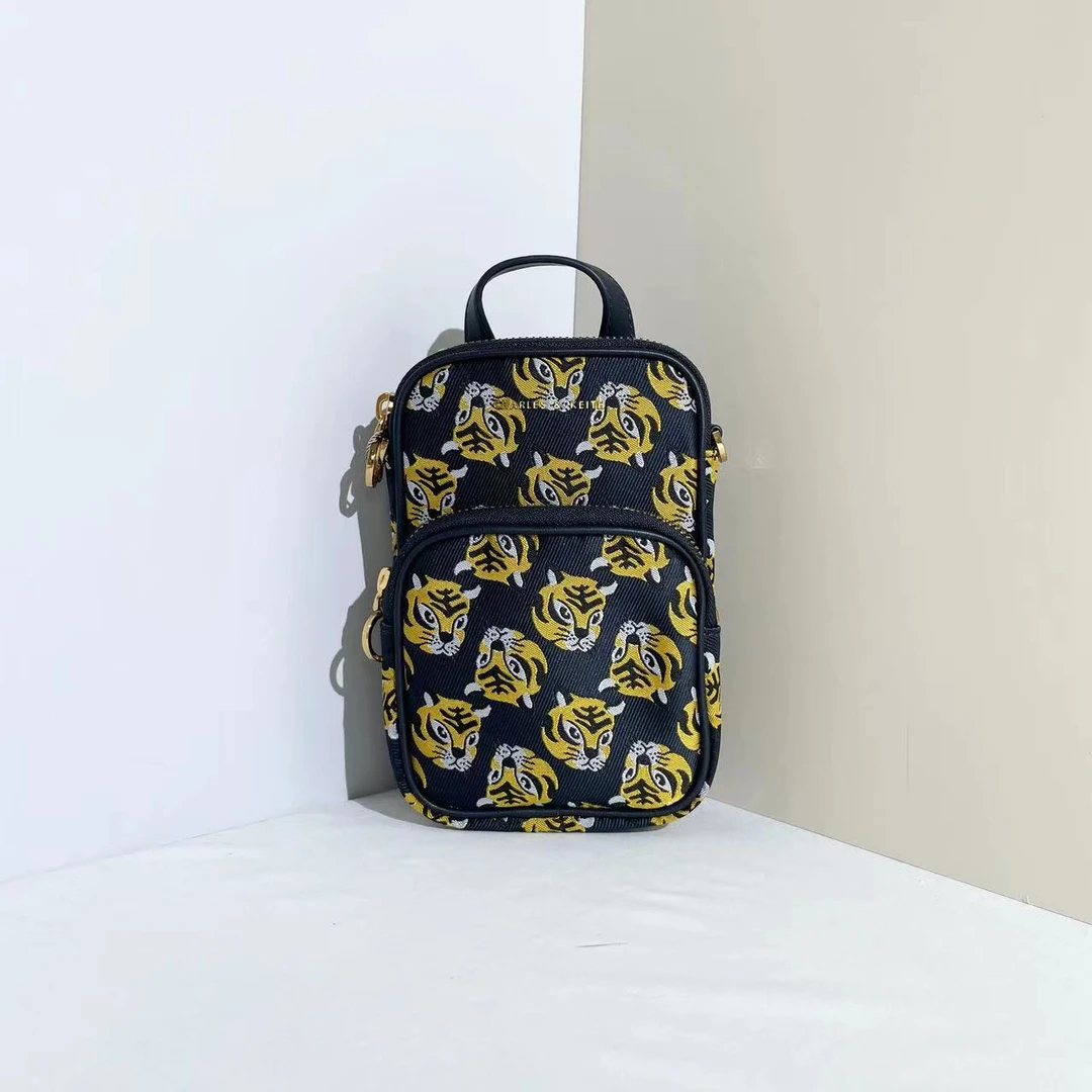CHARLES&KEITH 80151116深蓝色S时尚女包，默认微瑕