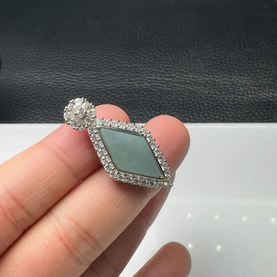 天然A货翡翠（择优发一）LY607