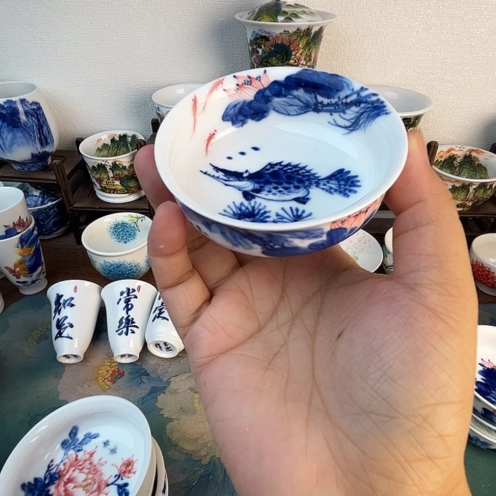 忠意堂釉下彩荷花鳜鱼