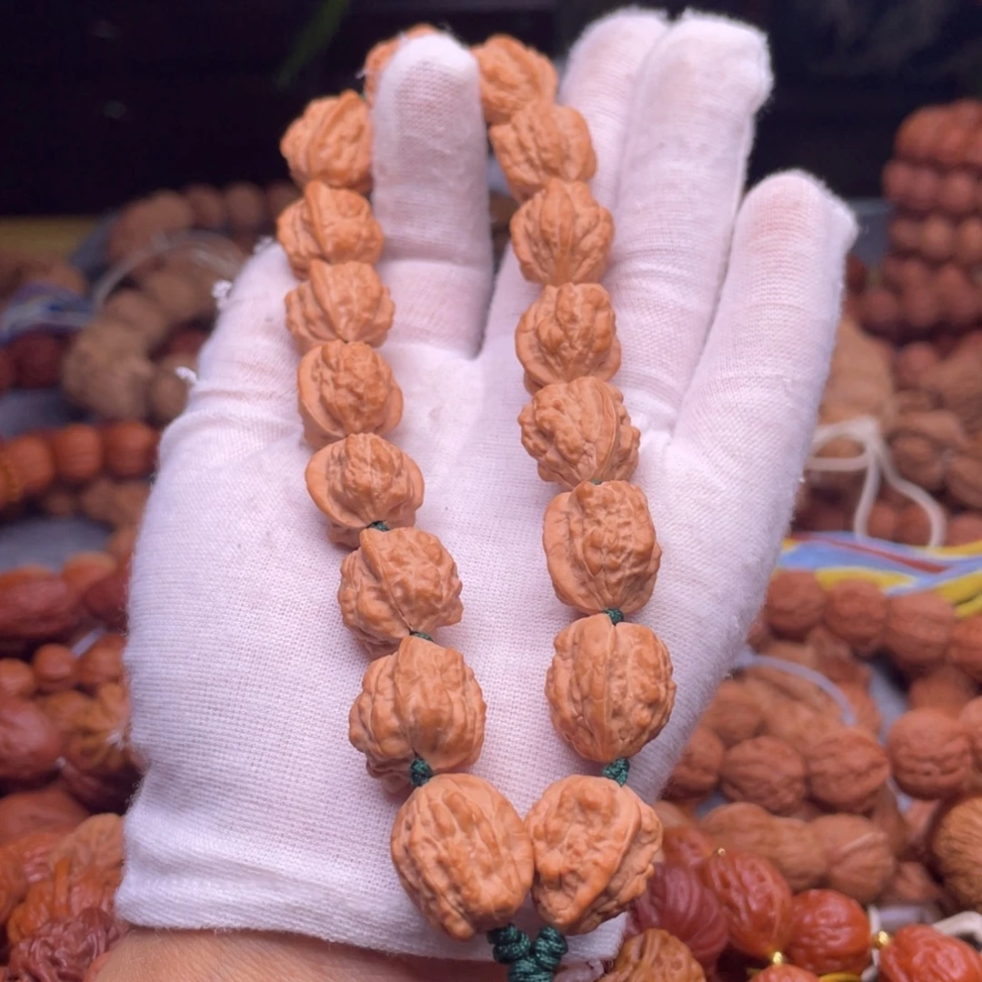 ∮***t文玩核桃吊坠秋子