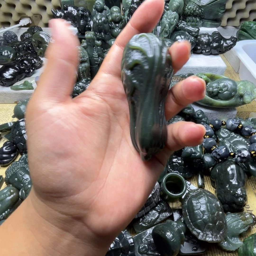 和田玉（糖玉）未镶嵌颈饰