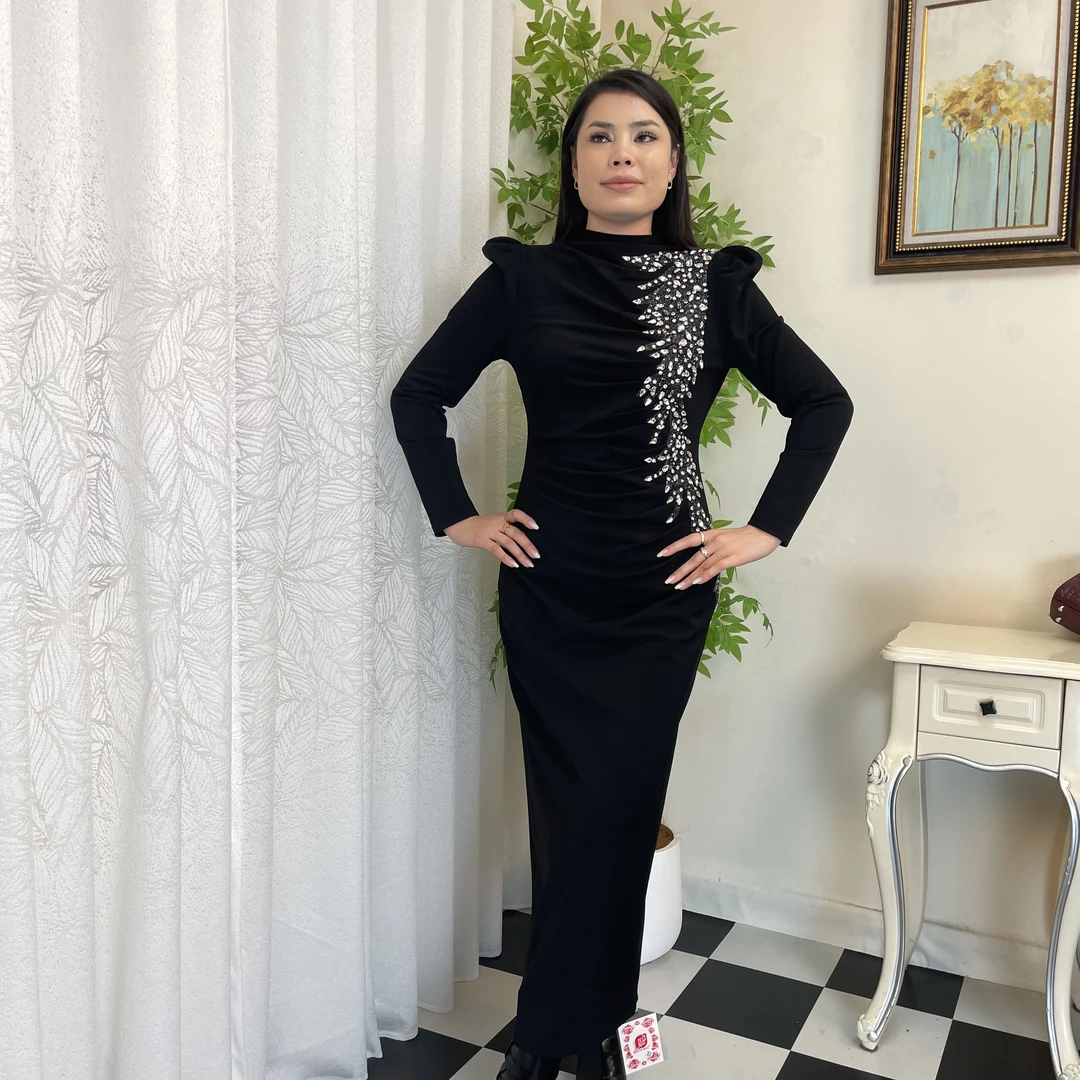 维吾尔族连衣裙黑色春季显瘦气质长袖网红时尚打底复古修身