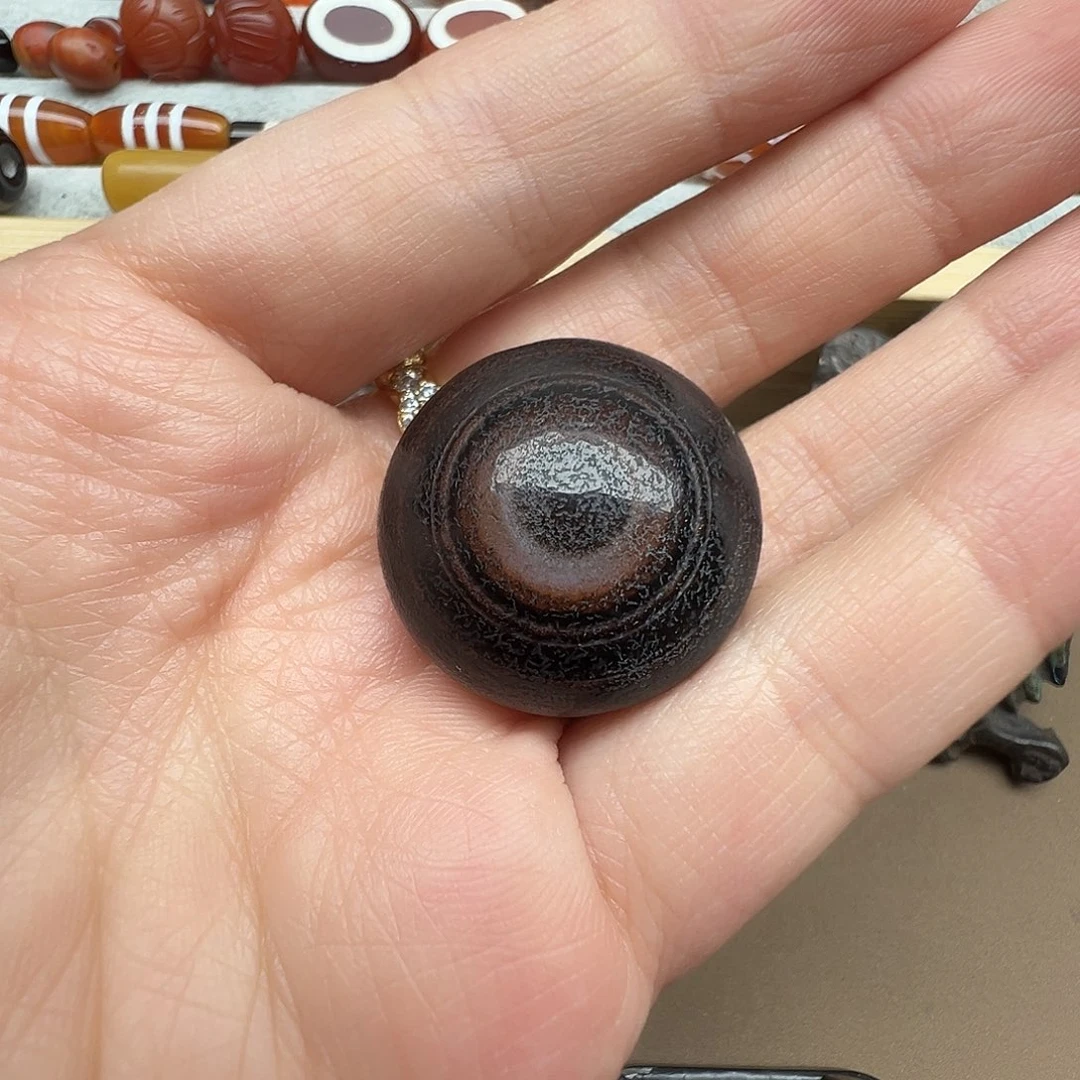 爱***立玛瑙/玉髓未镶嵌珠宝半成品