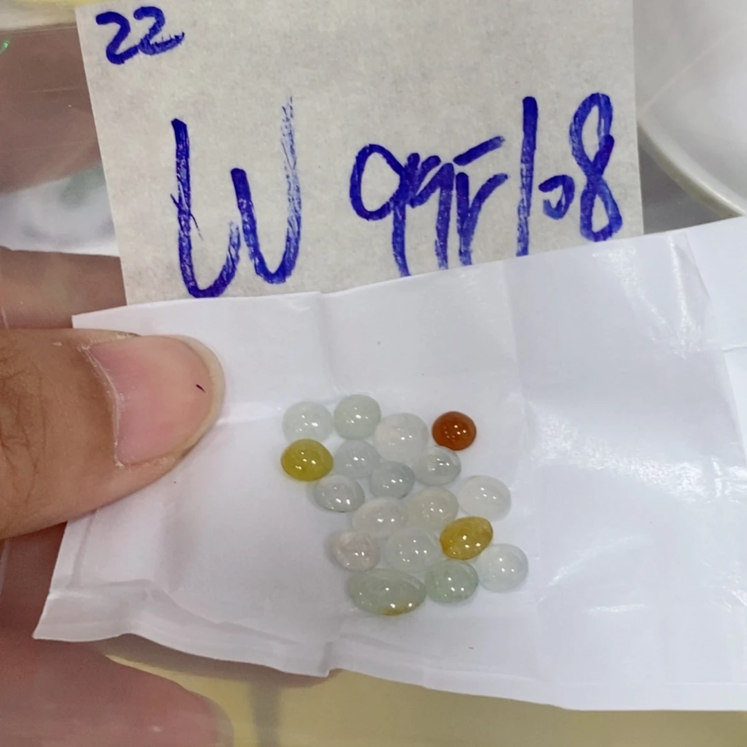 L***J定制翡翠未镶嵌我