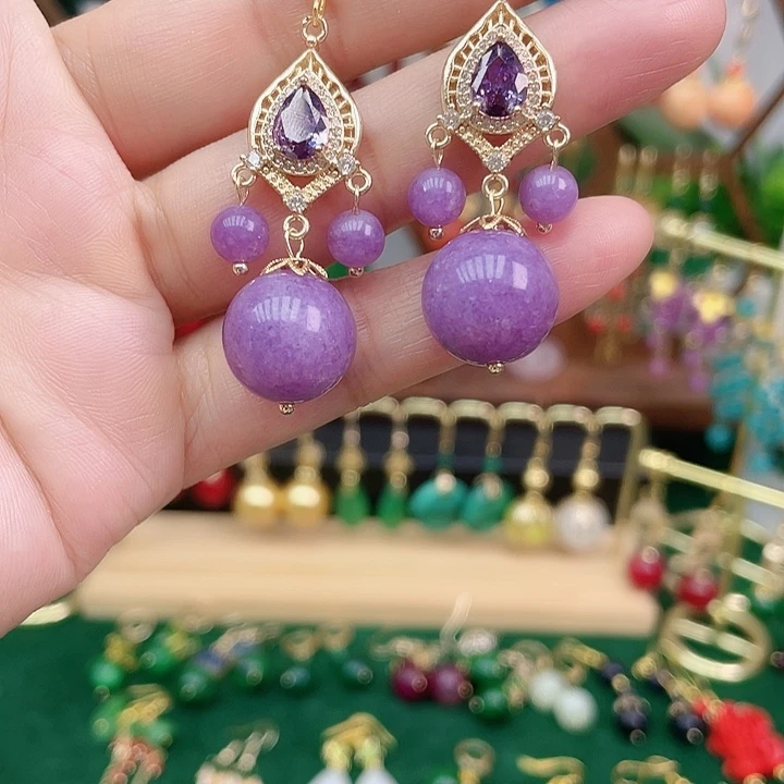 石英质玉合金耳饰