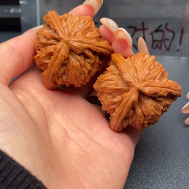****吊坠文玩核桃白狮子
