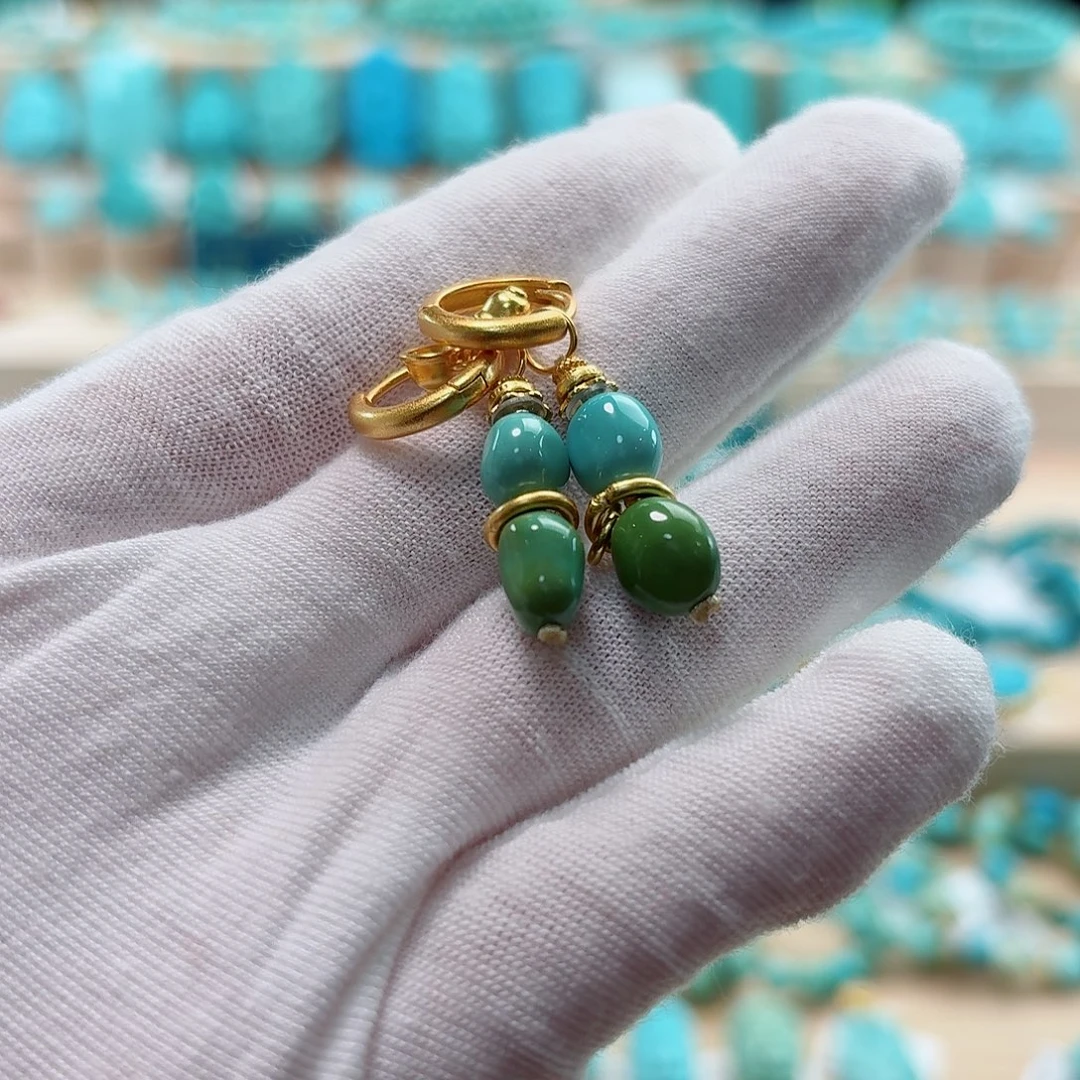 绿松石未镶嵌珠宝奇石