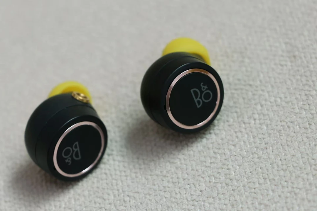 99新 BangOlufsen B&O e8三代 DIYMMCX接口插线耳机