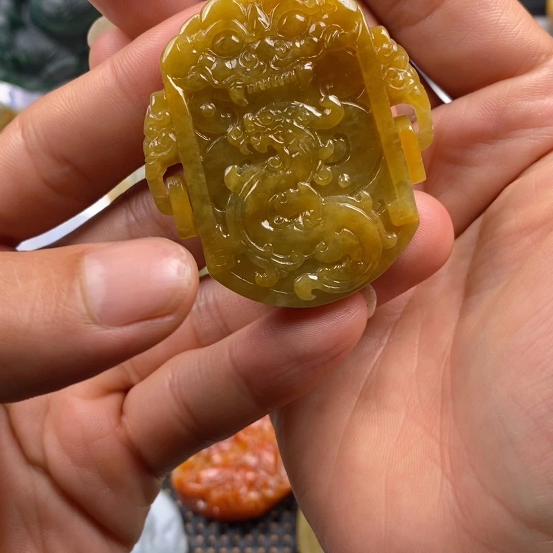 定制翡翠未镶嵌翡翠