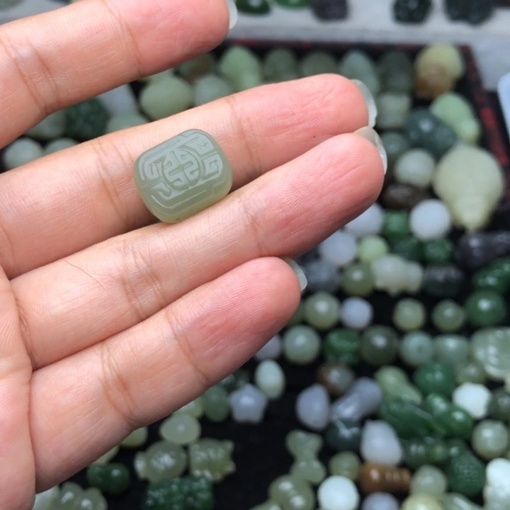 【闪购商品】和田玉未镶嵌颈饰