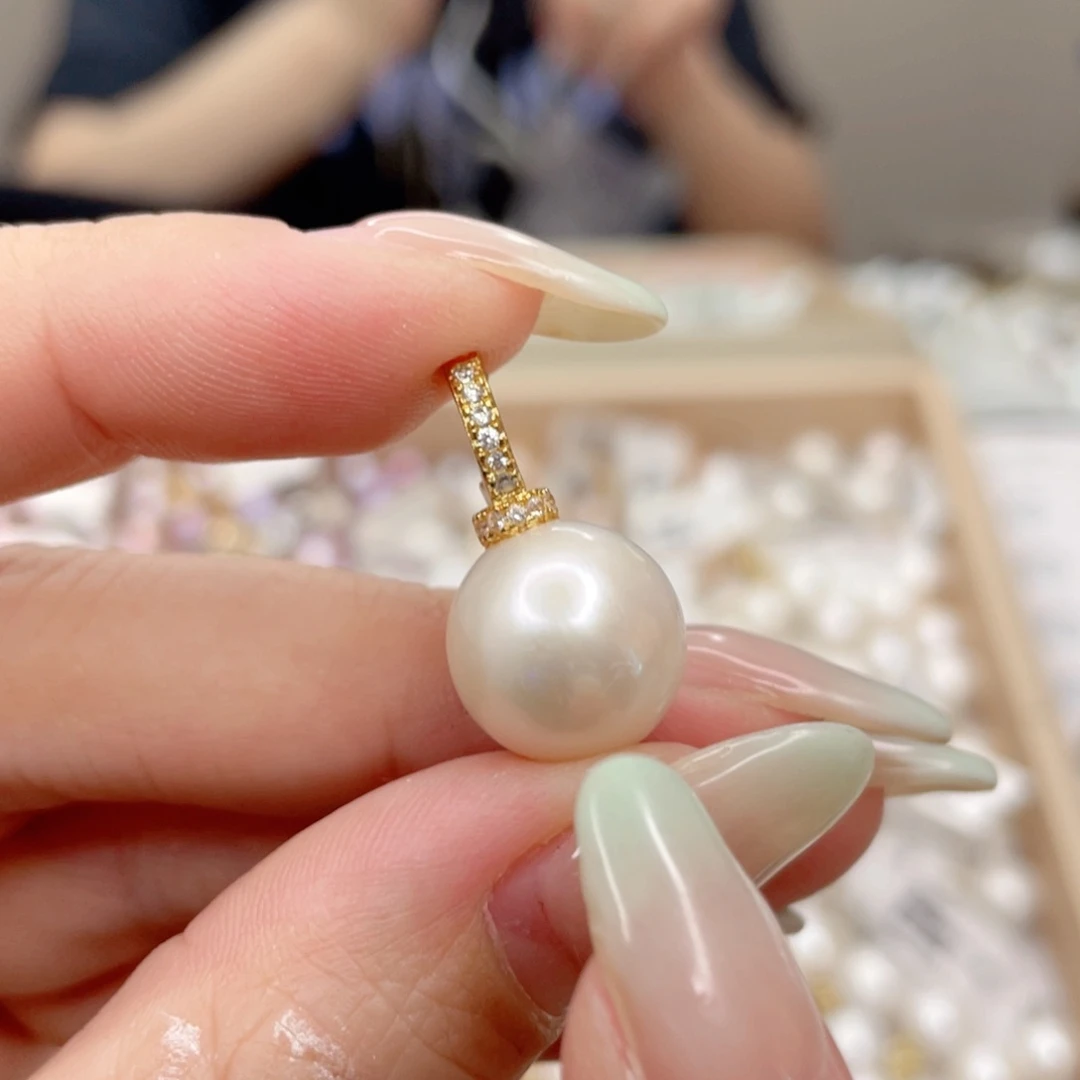 淡水珍珠未镶嵌吊坠(赠链)