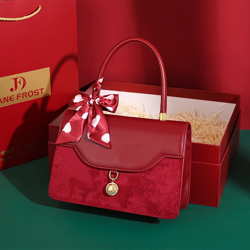 红色婚包女新娘结婚包包2025新款时尚高级感斜挎包小众婚礼手提包