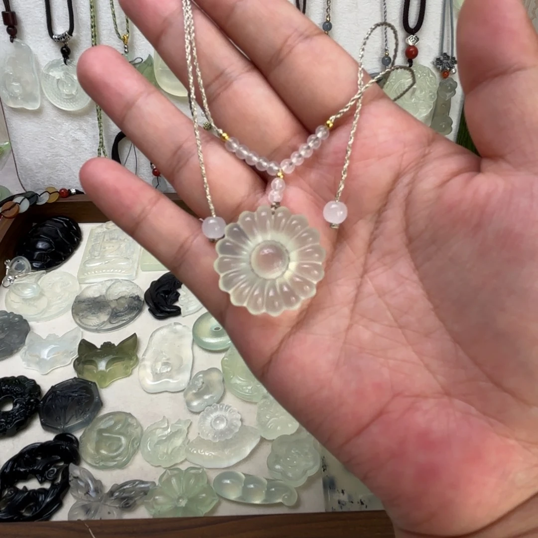 蛇纹石玉合金颈饰