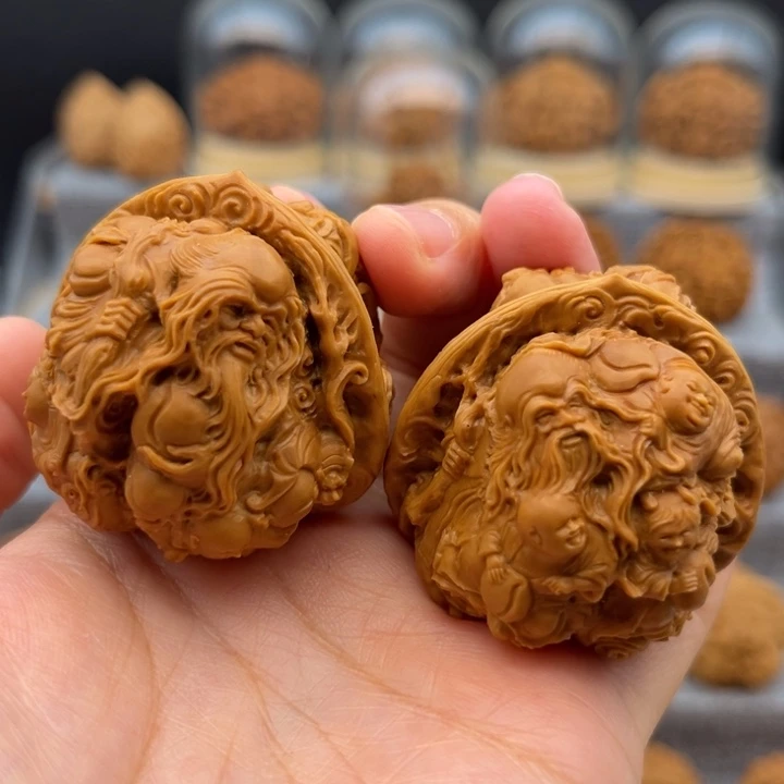 L***F核桃把件1111111111111