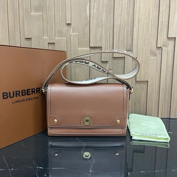 博柏利/95新/包包/250426XZ0021/C14045705606