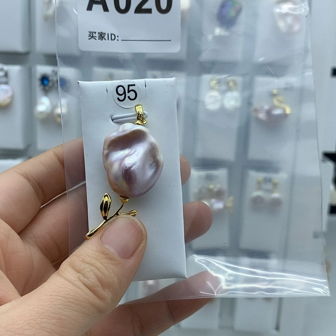 颈饰淡水珍珠钛钢