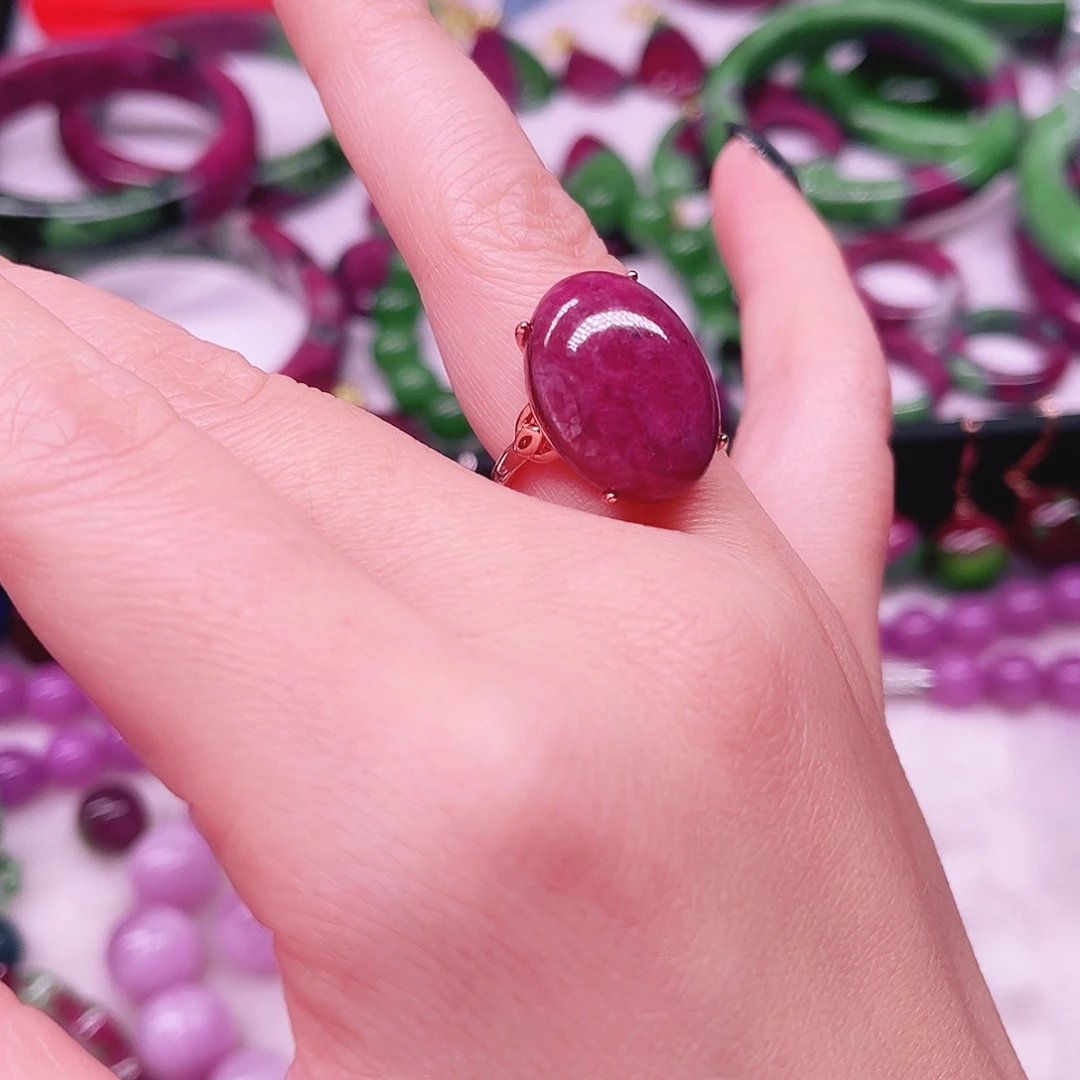 小***志未镶嵌红宝石戒指