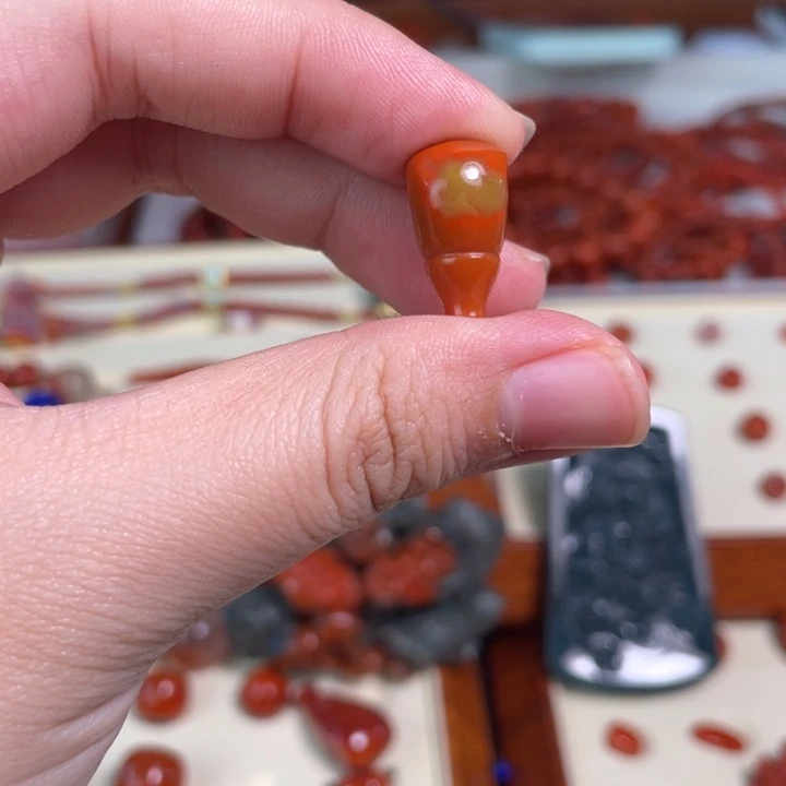 南红玛瑙未镶嵌颈饰50