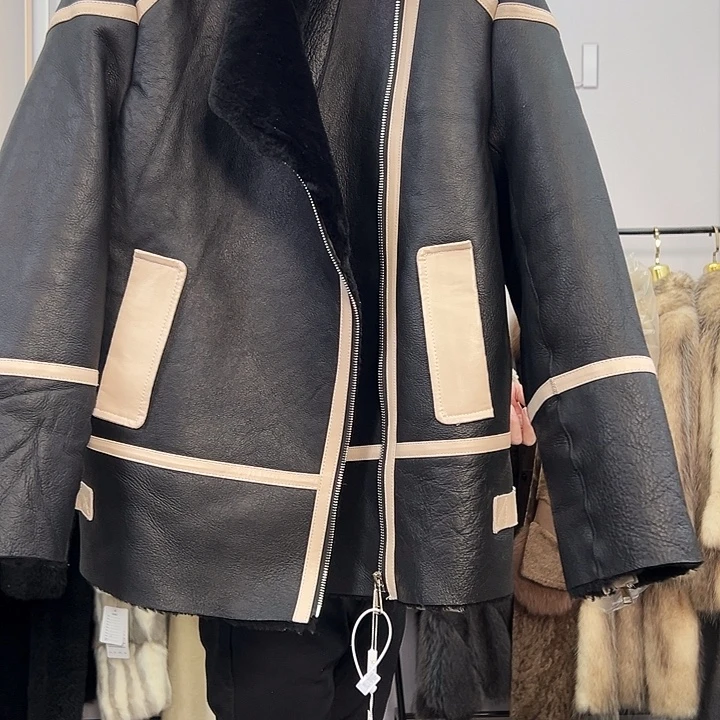 用***8恒玖新款女装外套423