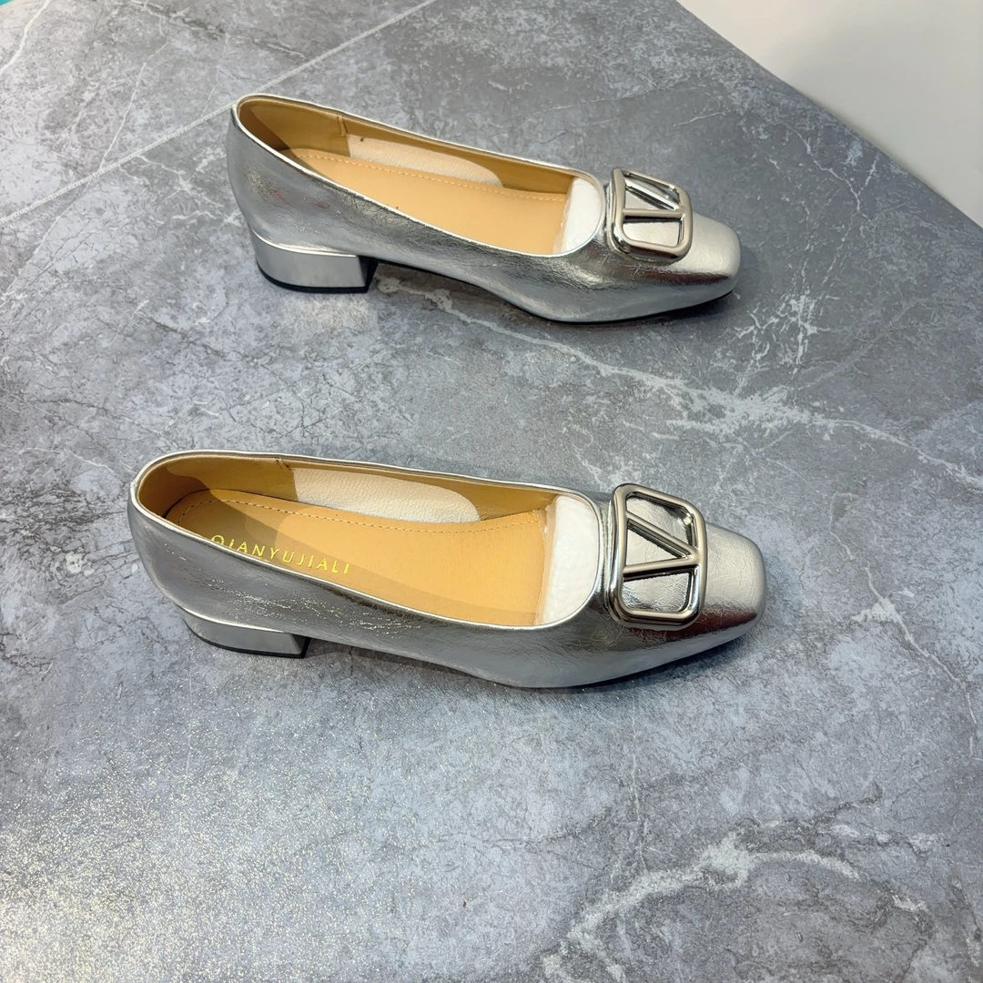 浅口法式粗跟女鞋2025早秋新款方头配裙子名媛风气质高跟时装鞋美