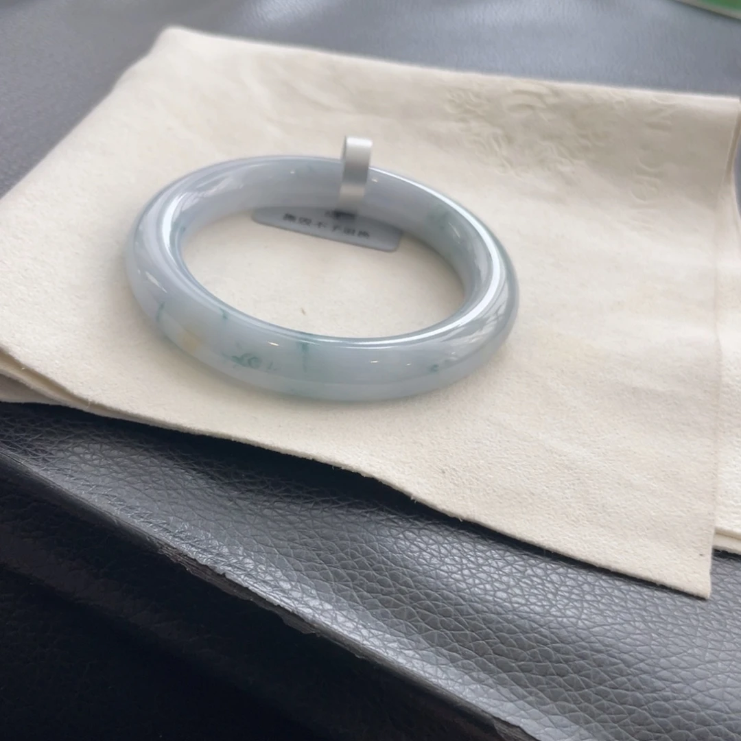 翡翠未镶嵌手镯纹53圆条