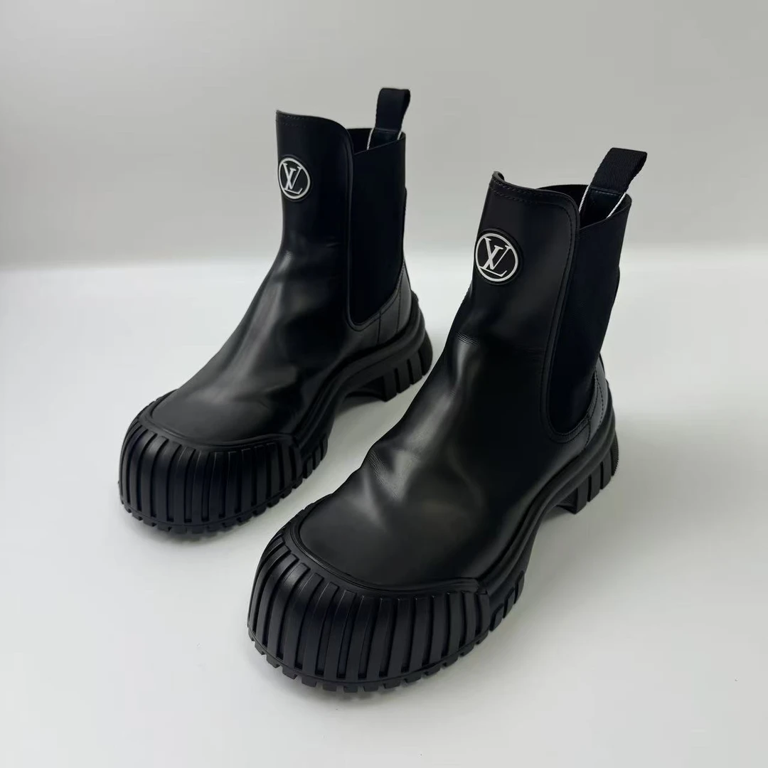 95新 LouisVuitton/路易威登 37.5码/仔仔女鞋黑色弹力带短靴1819