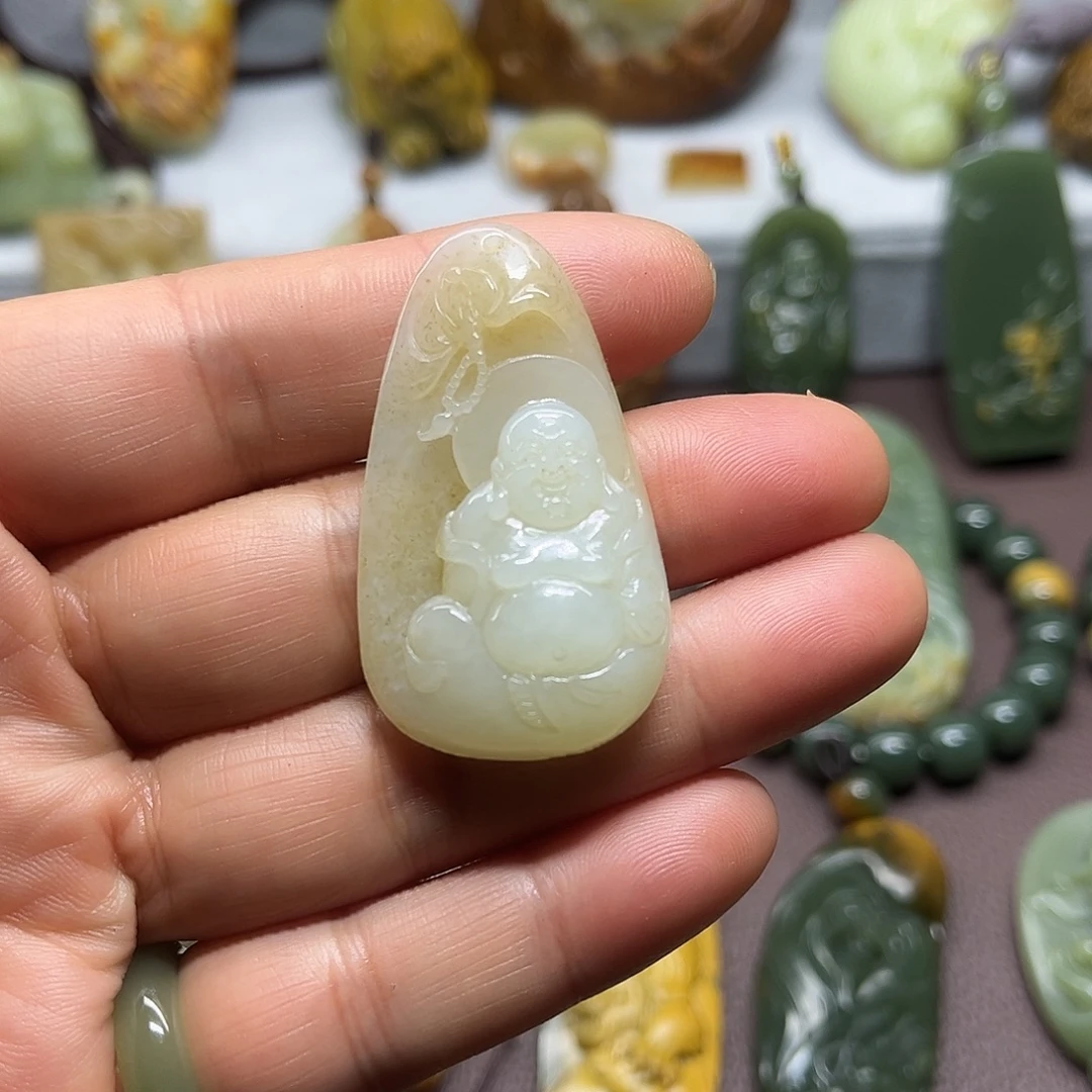 岫岩河磨玉（透闪石质玉）未镶嵌颈饰