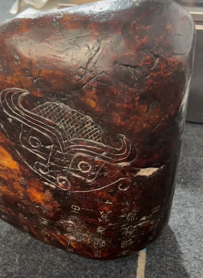 收藏新疆精品摆件