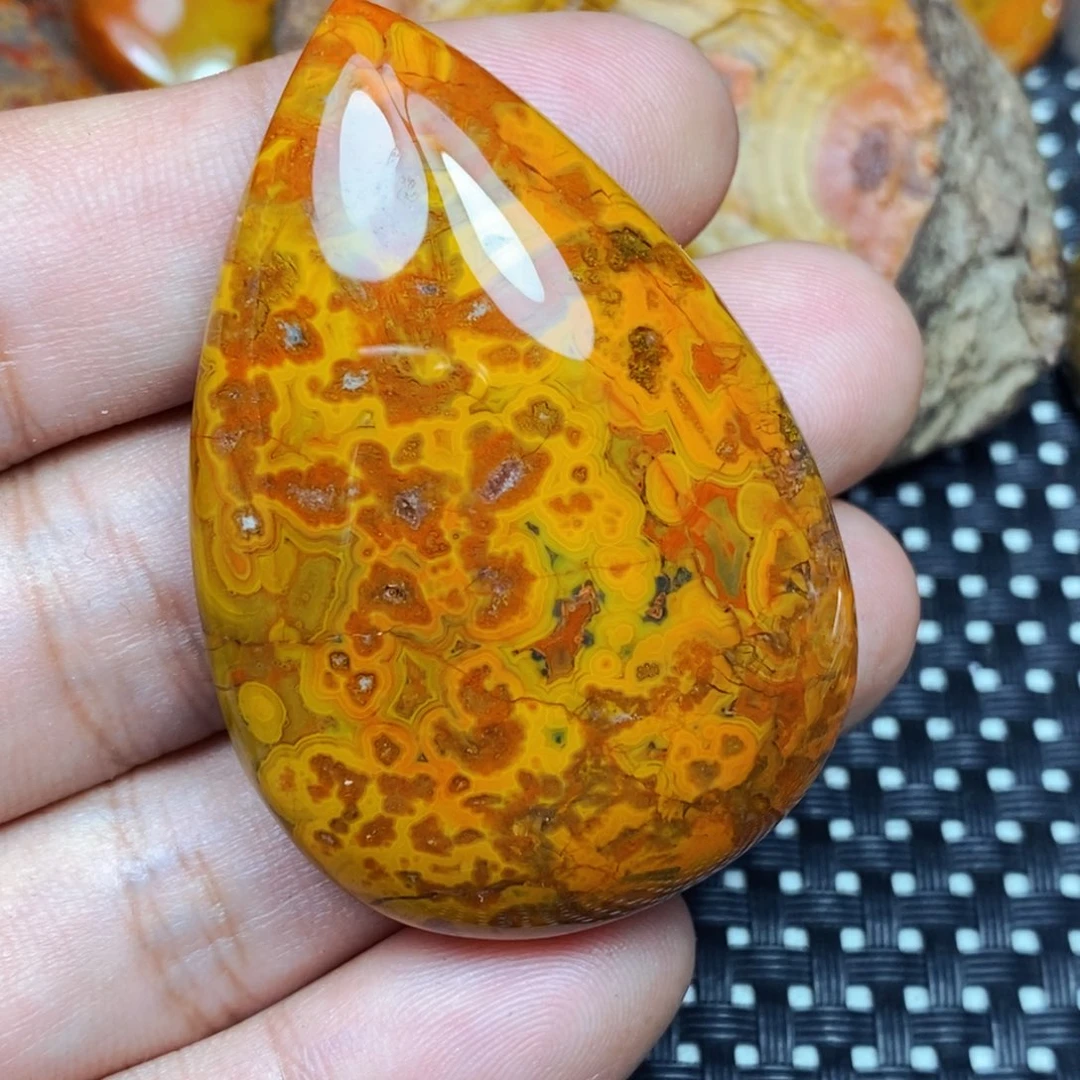 未镶嵌颈饰玛瑙/玉髓走**下