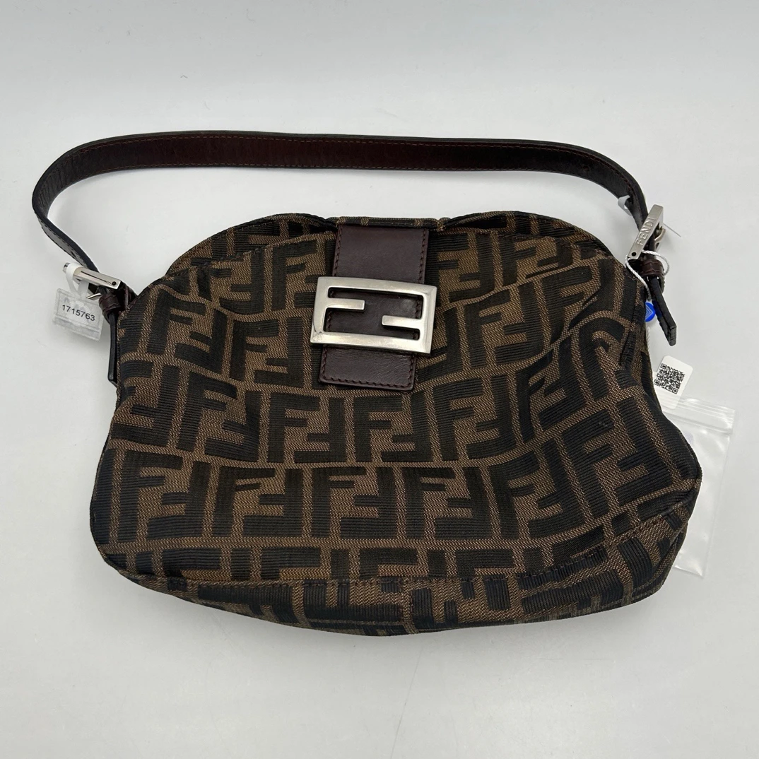 95新 FENDI/芬迪 老花手机包/JW7888