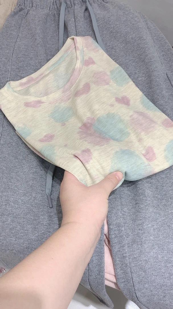 宝衣家  田园爱心晕染可防晒长袖