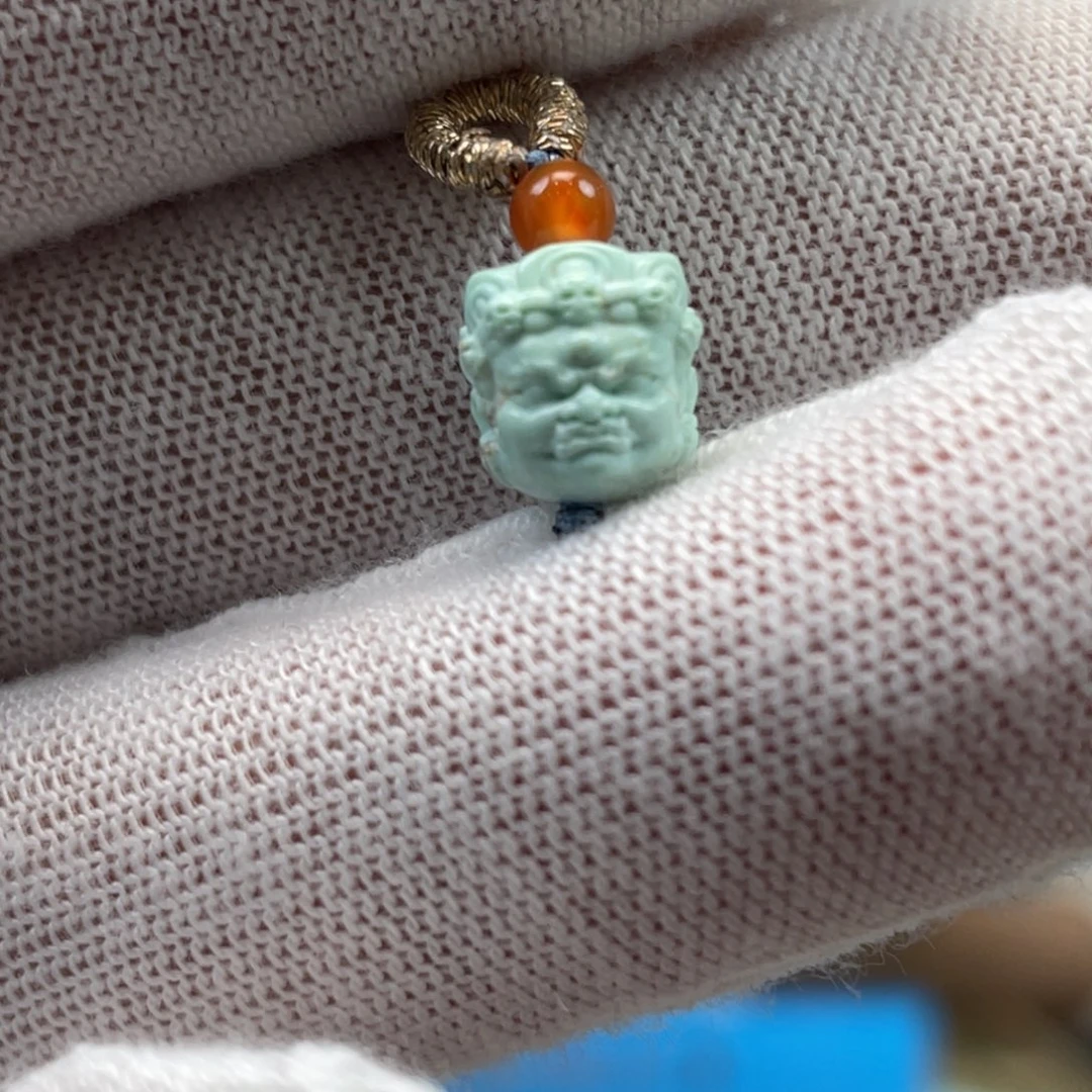 绿松石未镶嵌挂件