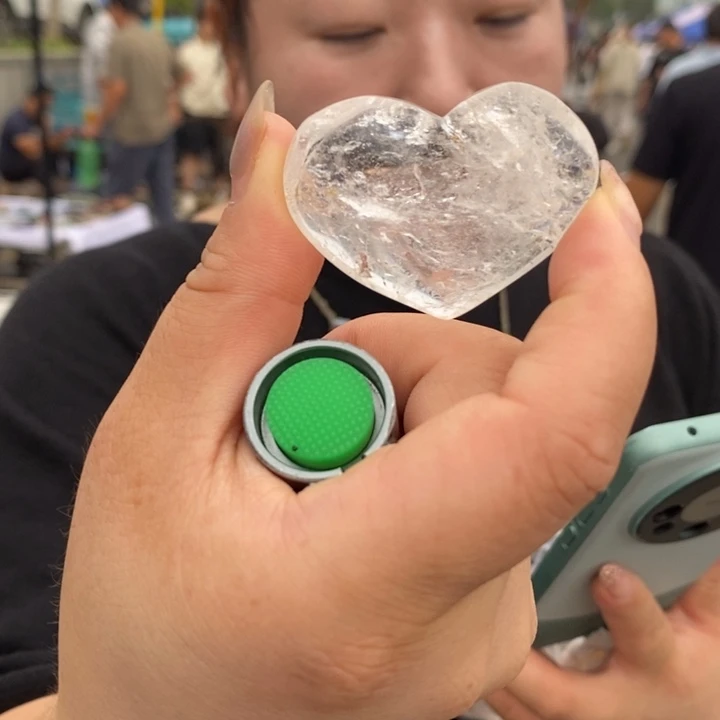 未镶嵌珠宝半成品水晶白水晶爱心一个