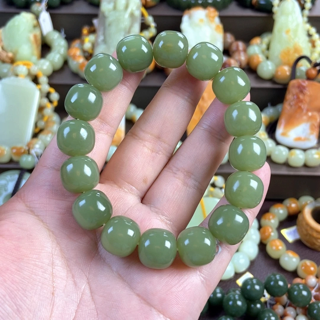 台***刘透闪石质玉未镶嵌手串